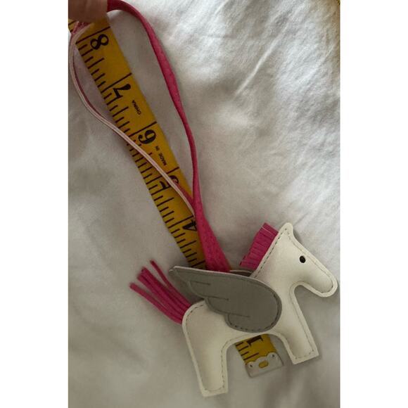 Classic Cute Flying horse Keychain Pendant Lovely Bag Pendant White Hot Pink NEW - Picture 4 of 4